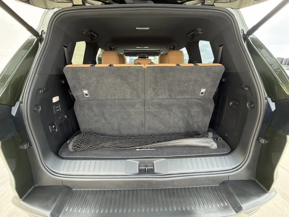 2022 Lexus LX 4th Gen - Image 19 of 21