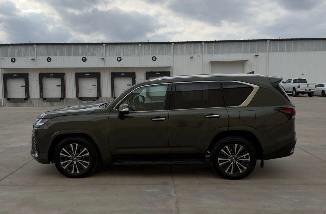 2022 Lexus LX 4th Gen - Image 3 of 21