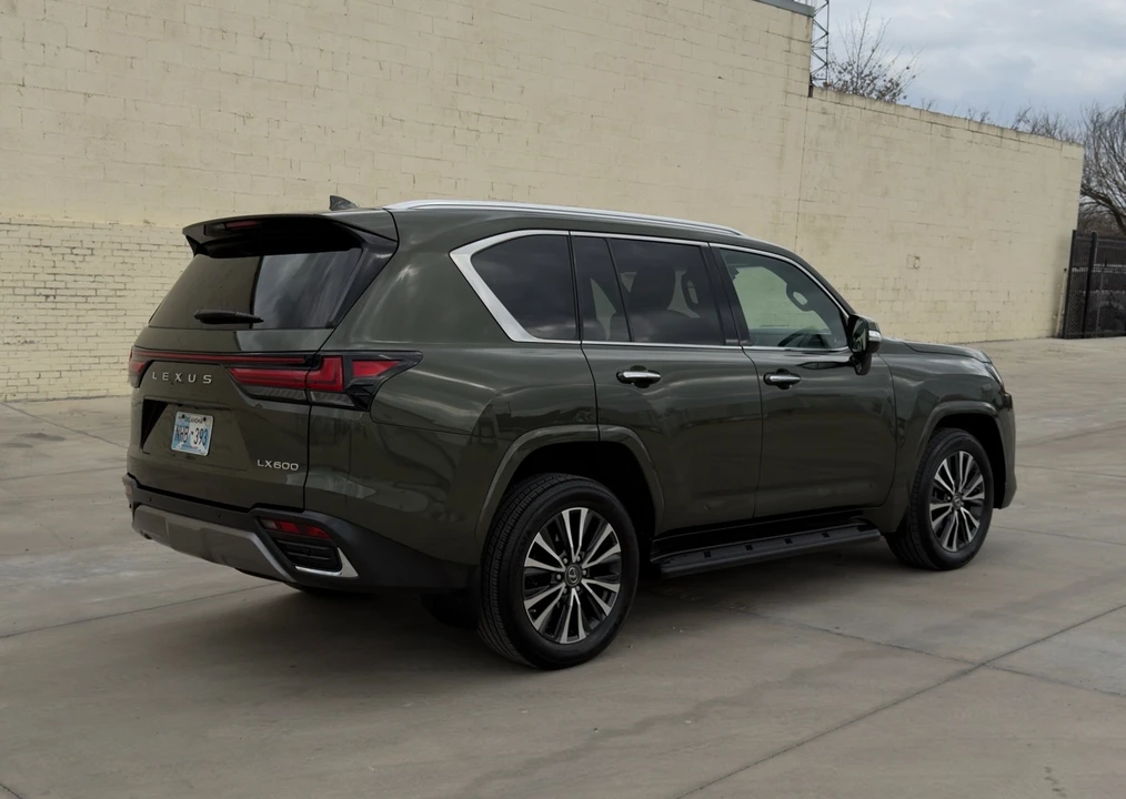 2022 Lexus LX 4th Gen - Image 5 of 21