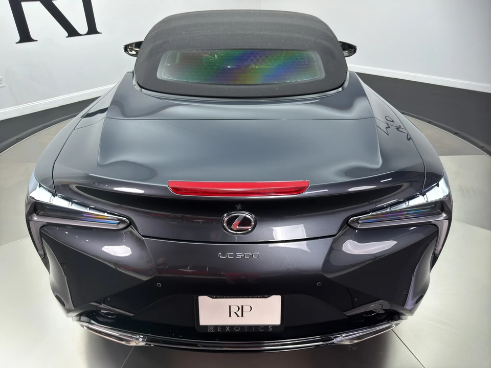 2022 Lexus LC - Image 19 of 22