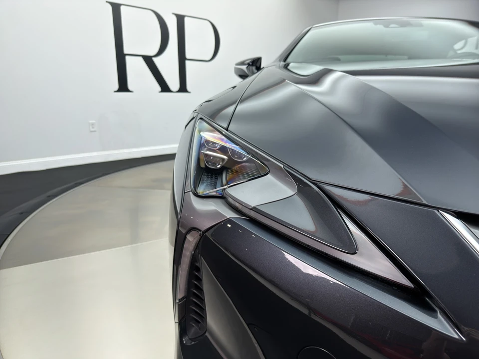 2022 Lexus LC - Image 18 of 22