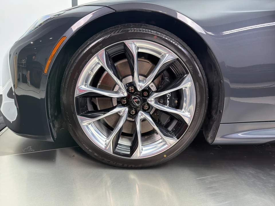 2022 Lexus LC - Image 21 of 22