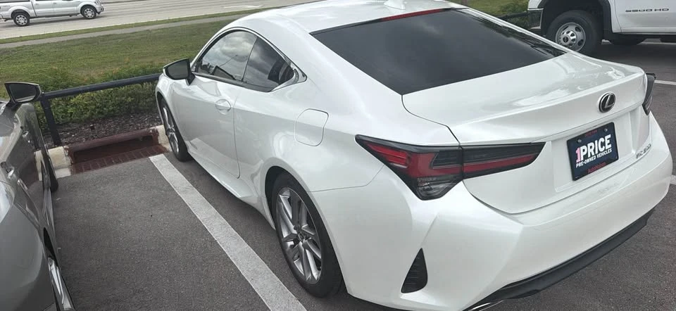 2022 Lexus RC - Image 3 of 5