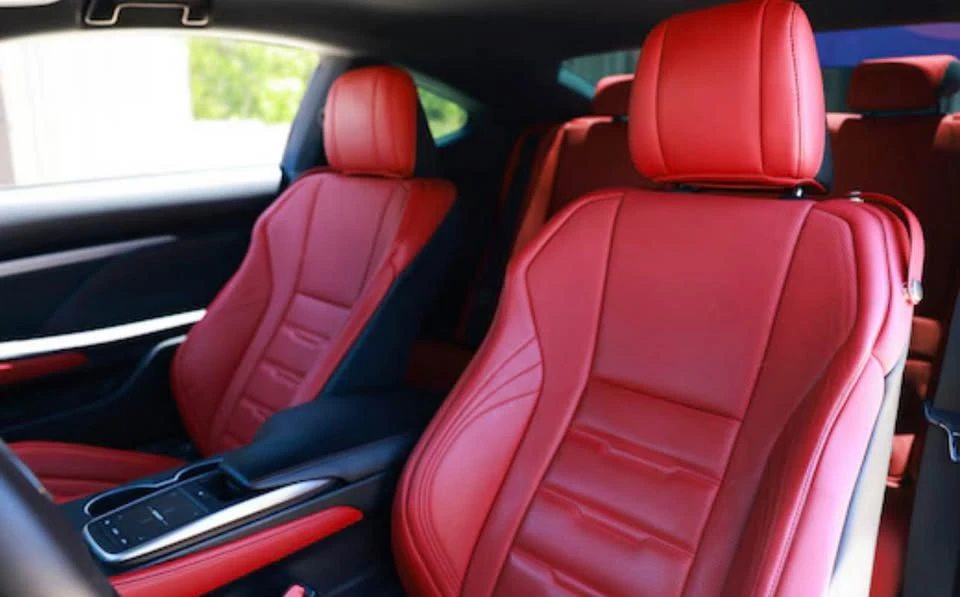 2022 Lexus RC - Image 8 of 9