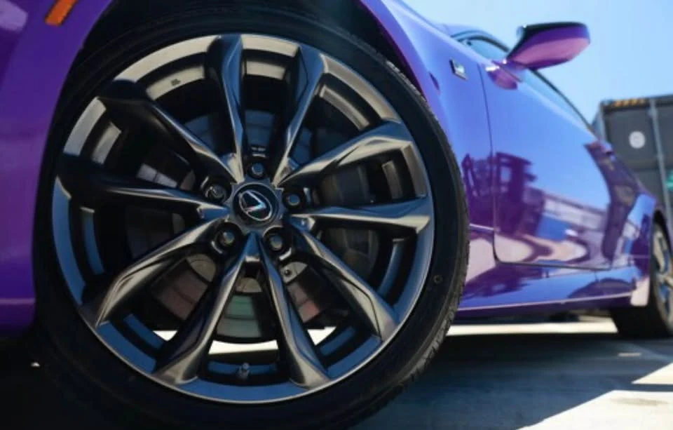 2022 Lexus RC - Image 2 of 9