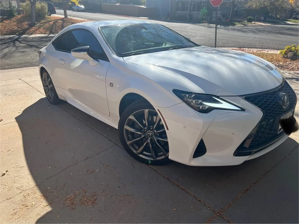 2022 Lexus RC F - Image 4 of 10