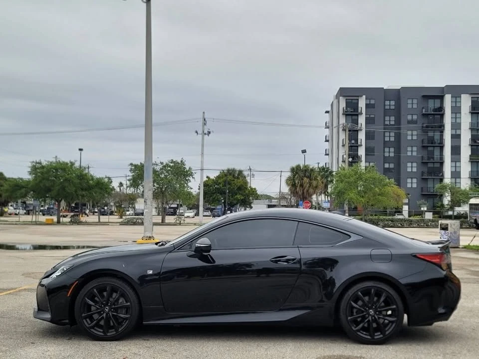 2022 Lexus RC - Image 9 of 20