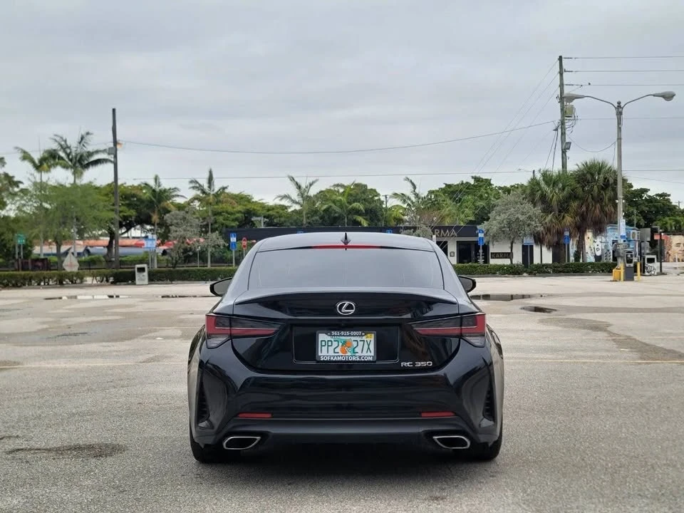 2022 Lexus RC - Image 7 of 20