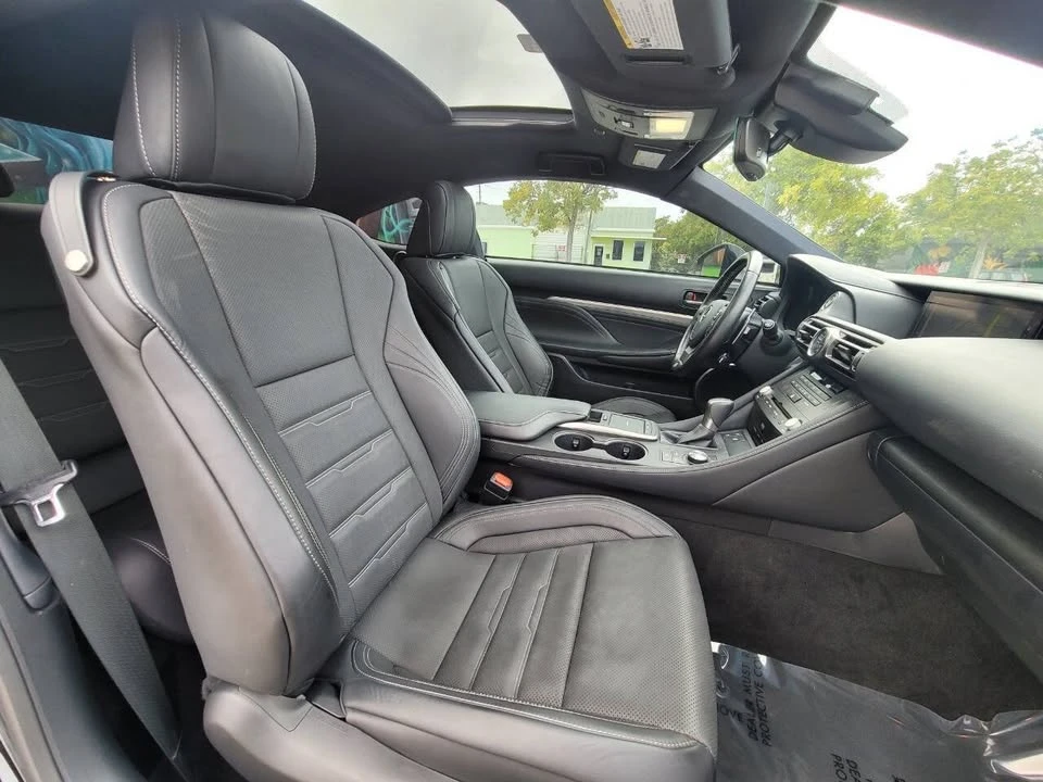 2022 Lexus RC - Image 14 of 20