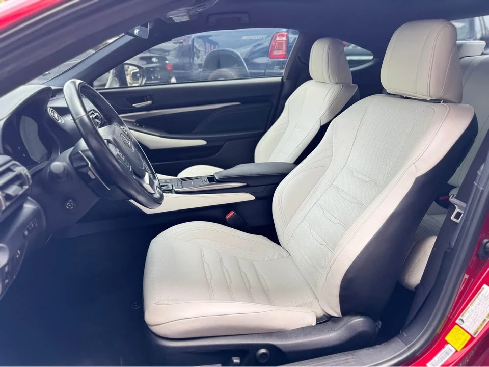 2022 Lexus RC - Image 12 of 20