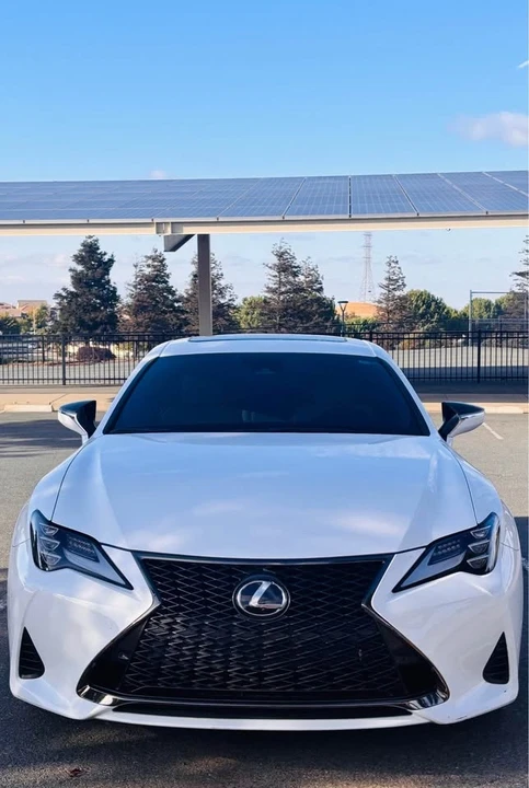 2022 Lexus RC - Image 3 of 12