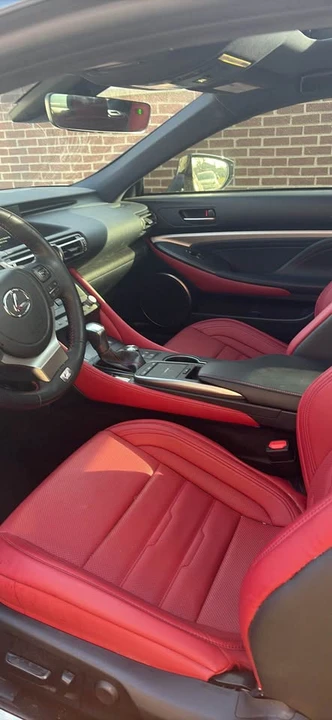 2022 Lexus RC - Image 7 of 11