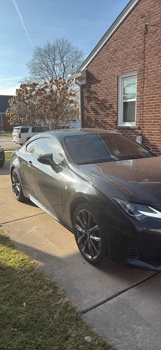 2022 Lexus RC - Image 2 of 16