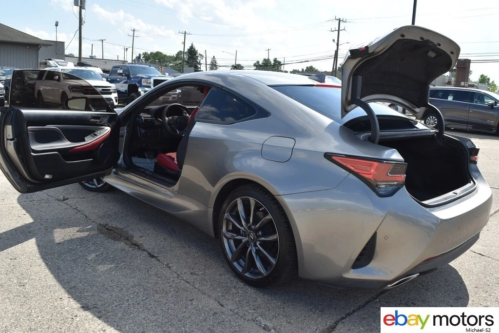 2022 Lexus RC - Image 18 of 21