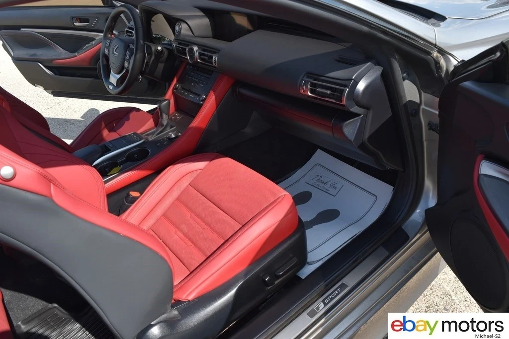 2022 Lexus RC - Image 15 of 21