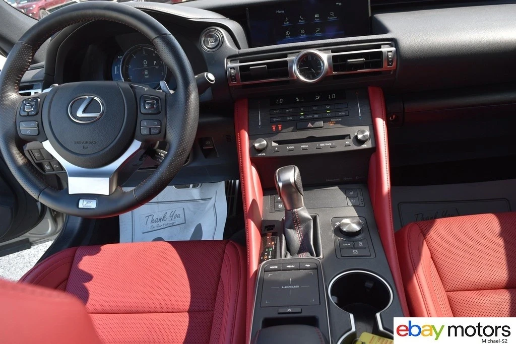 2022 Lexus RC - Image 14 of 21