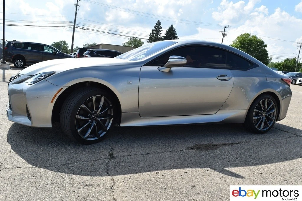 2022 Lexus RC - Image 8 of 21