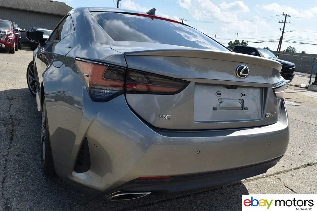 2022 Lexus RC - Image 7 of 21
