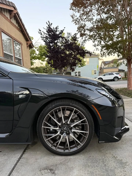 2022 Lexus RC F - Image 5 of 8