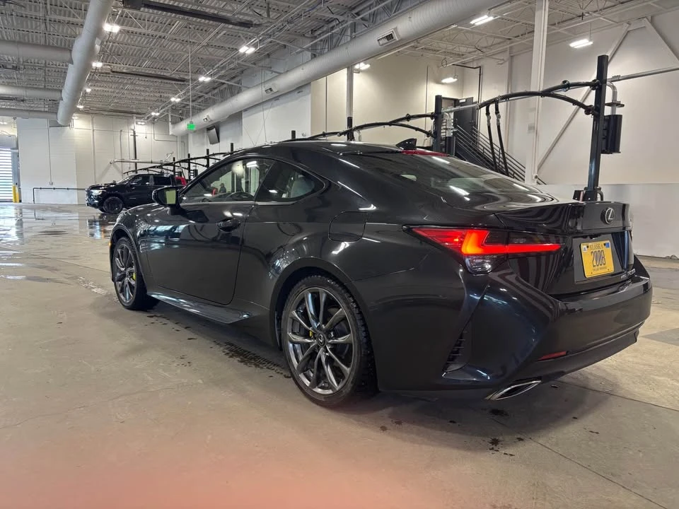 2022 Lexus RC - Image 2 of 10