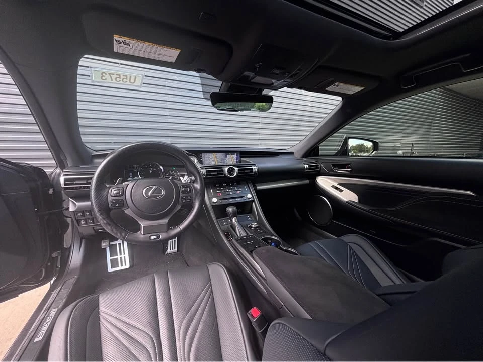 2022 Lexus RC F - Image 13 of 16