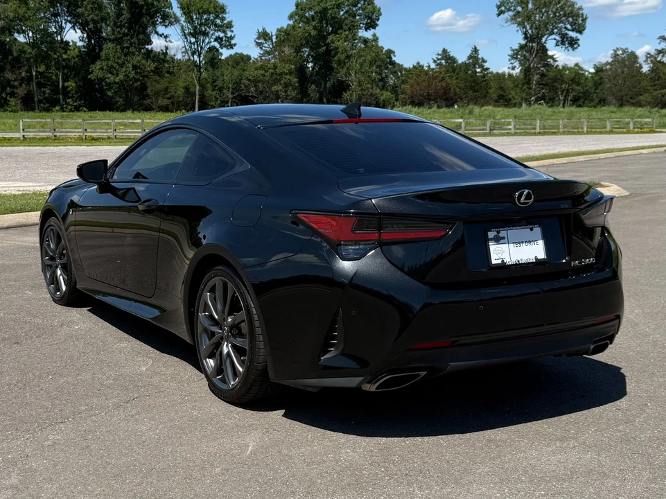 2022 Lexus RC - Image 4 of 31