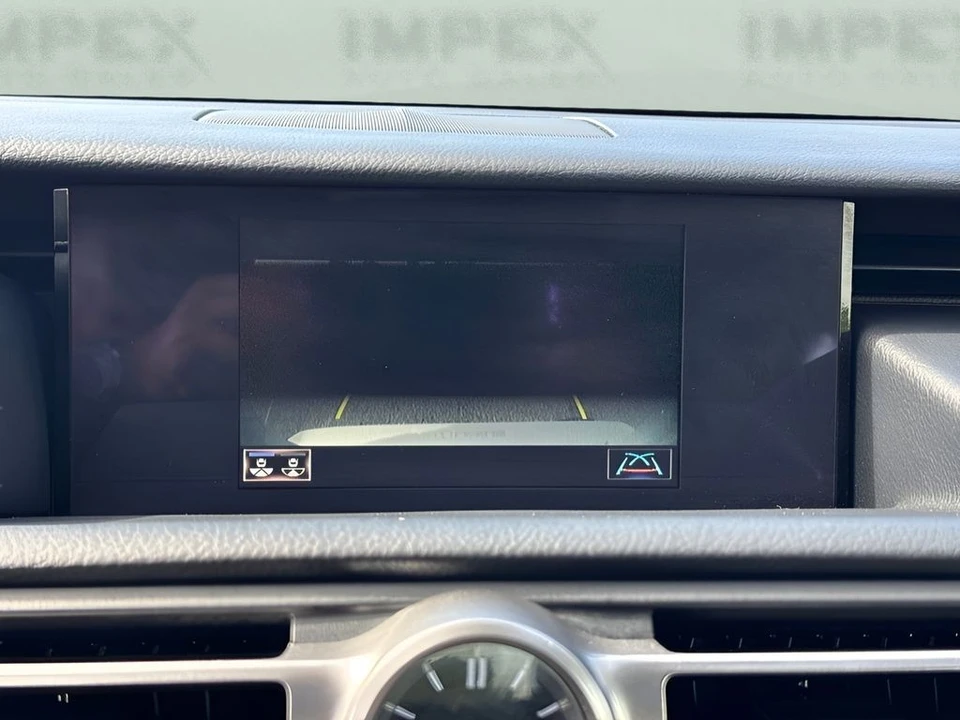 2022 Lexus RC - Image 12 of 24