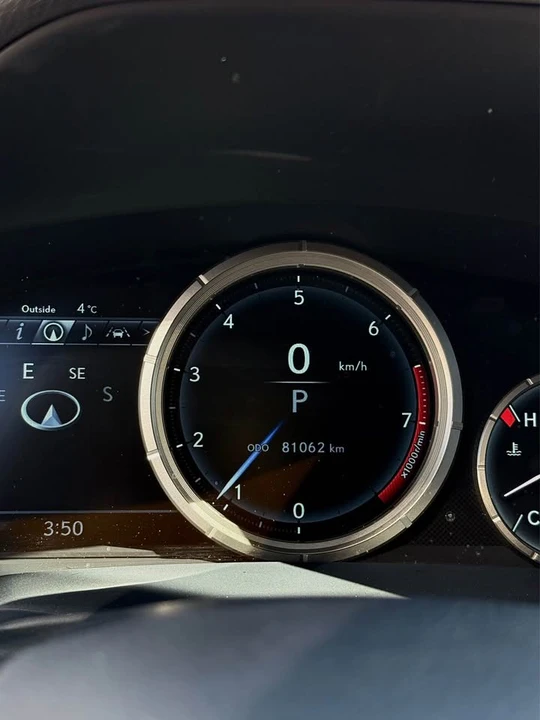 2022 Lexus RX 4th Gen - Image 7 of 10