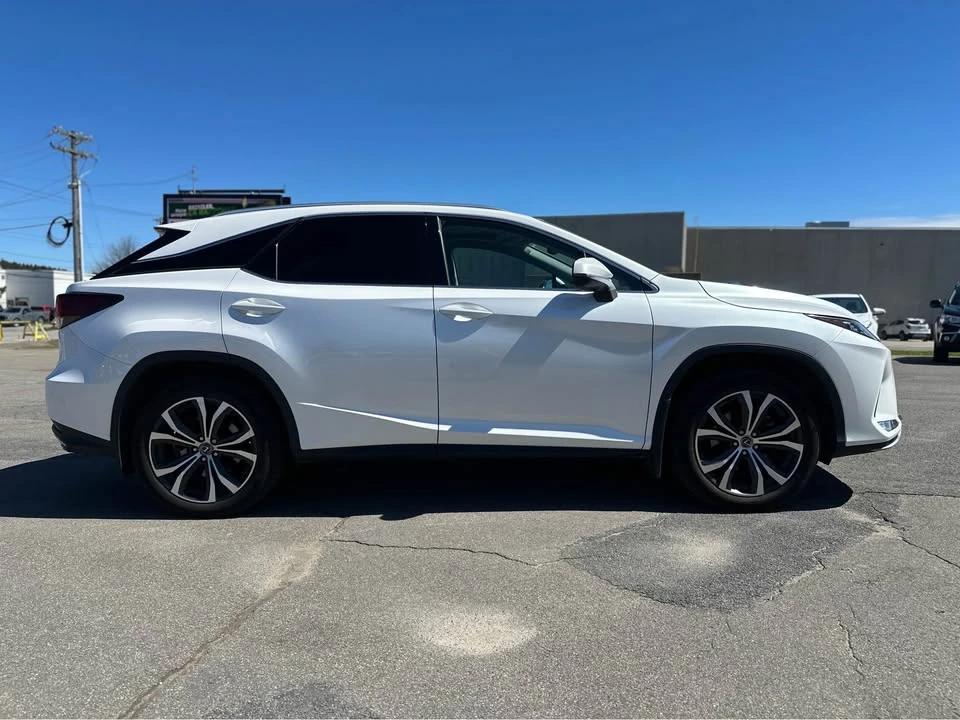 2022 Lexus RX 4th Gen - Image 9 of 14