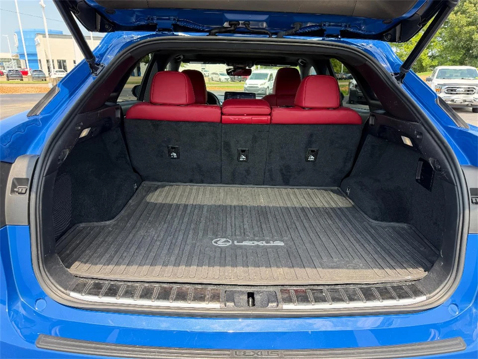 2022 Lexus RX 4th Gen - Image 14 of 31