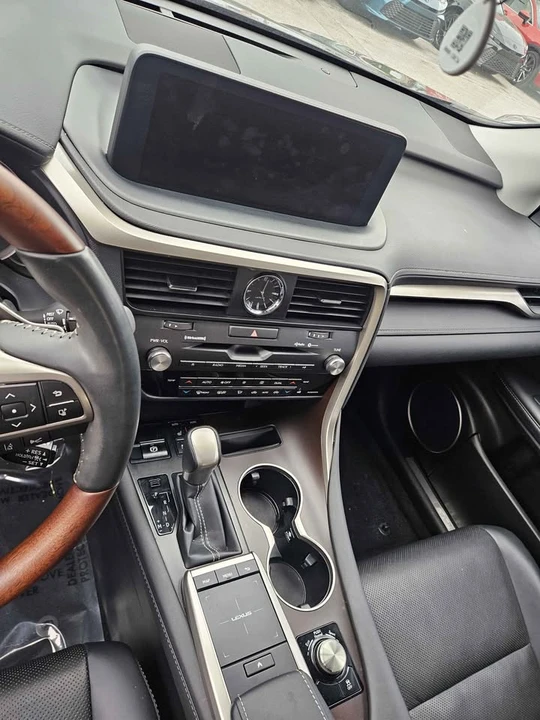 2022 Lexus RX 4th Gen - Image 11 of 16