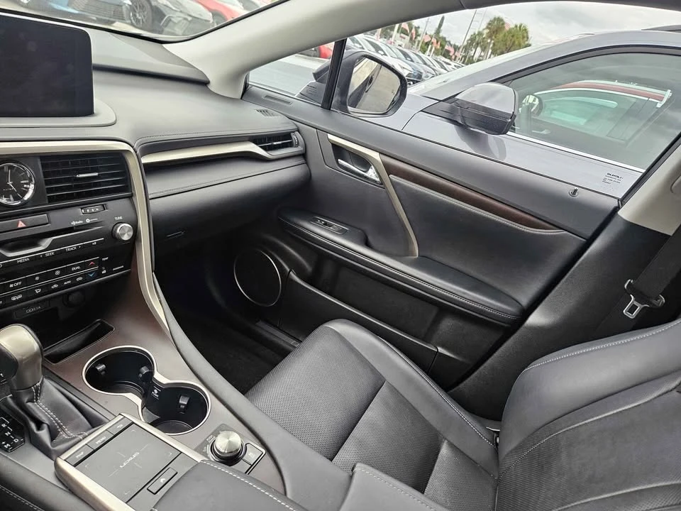 2022 Lexus RX 4th Gen - Image 12 of 16