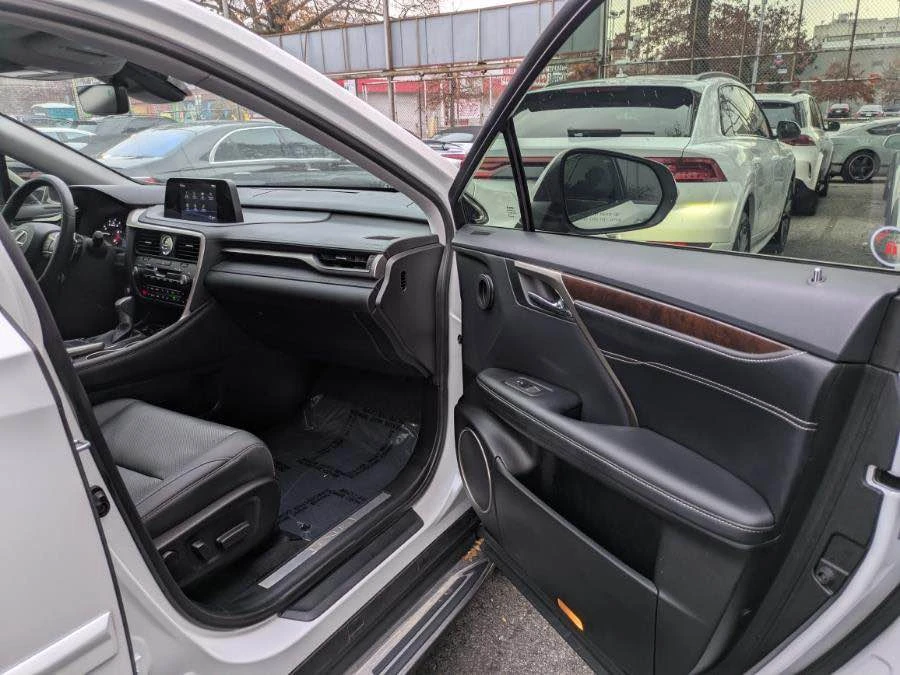 2022 Lexus RX 4th Gen - Image 7 of 11