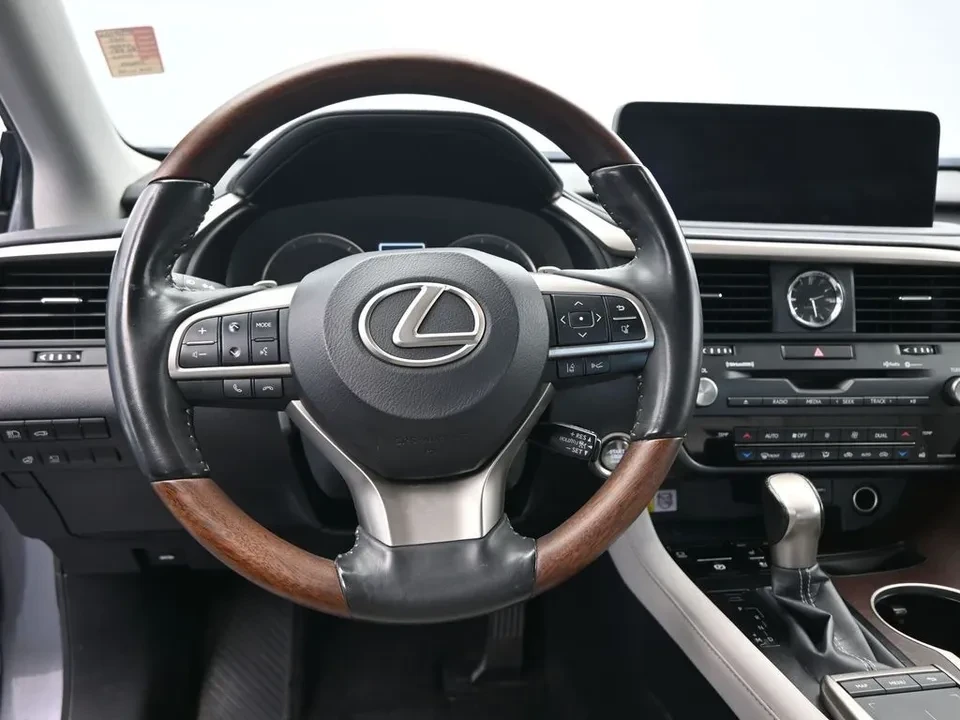 2022 Lexus RX 4th Gen - Image 9 of 12