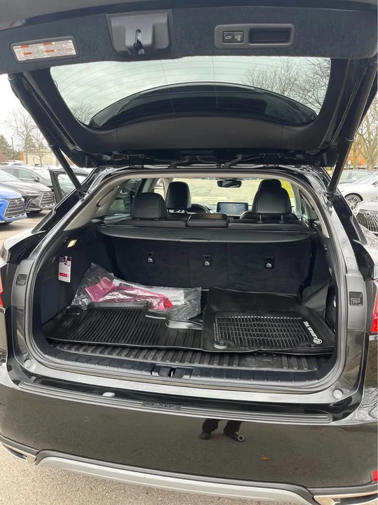 2022 Lexus RX 4th Gen - Image 13 of 16