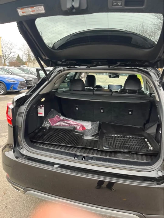 2022 Lexus RX 4th Gen - Image 14 of 16