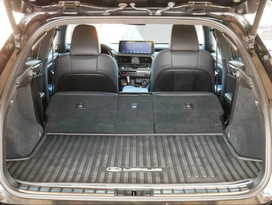 2022 Lexus RX 4th Gen - Image 18 of 20