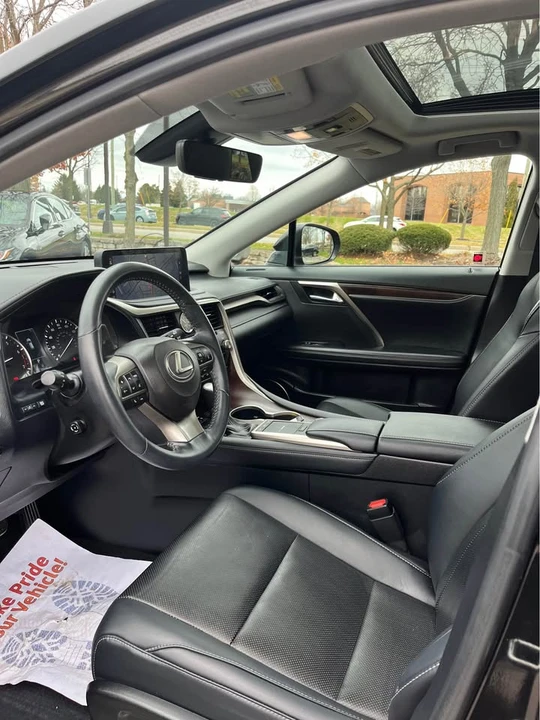 2022 Lexus RX 4th Gen - Image 9 of 16
