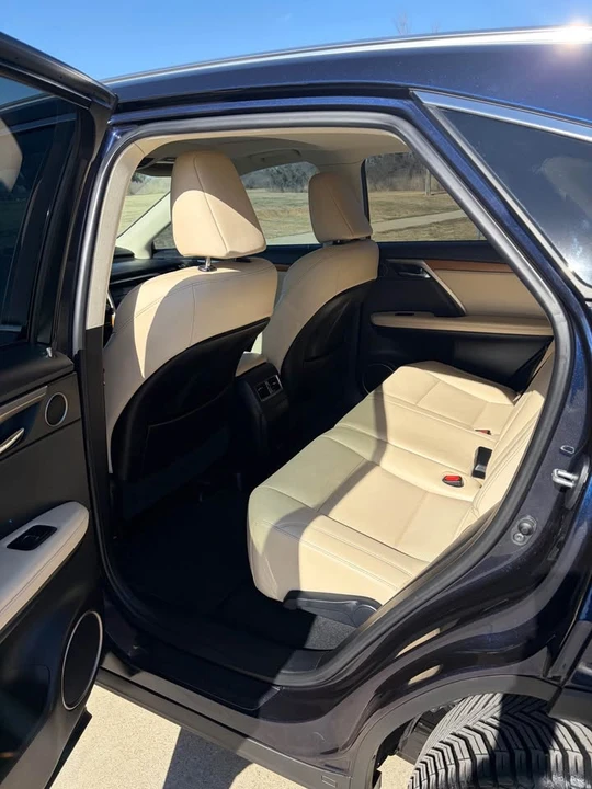2022 Lexus RX 4th Gen - Image 8 of 17