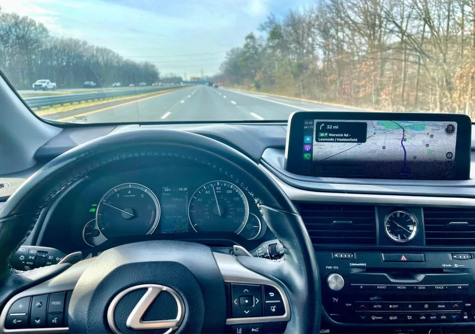 2022 Lexus RX 4th Gen - Image 17 of 19