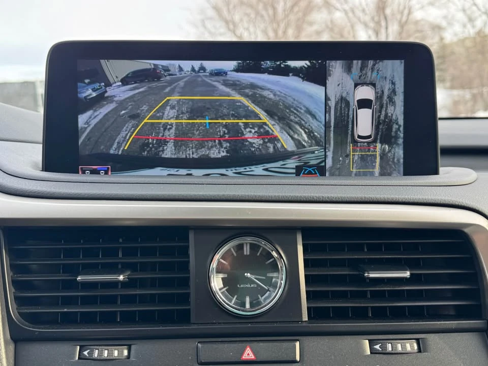 2022 Lexus RX 4th Gen - Image 15 of 18