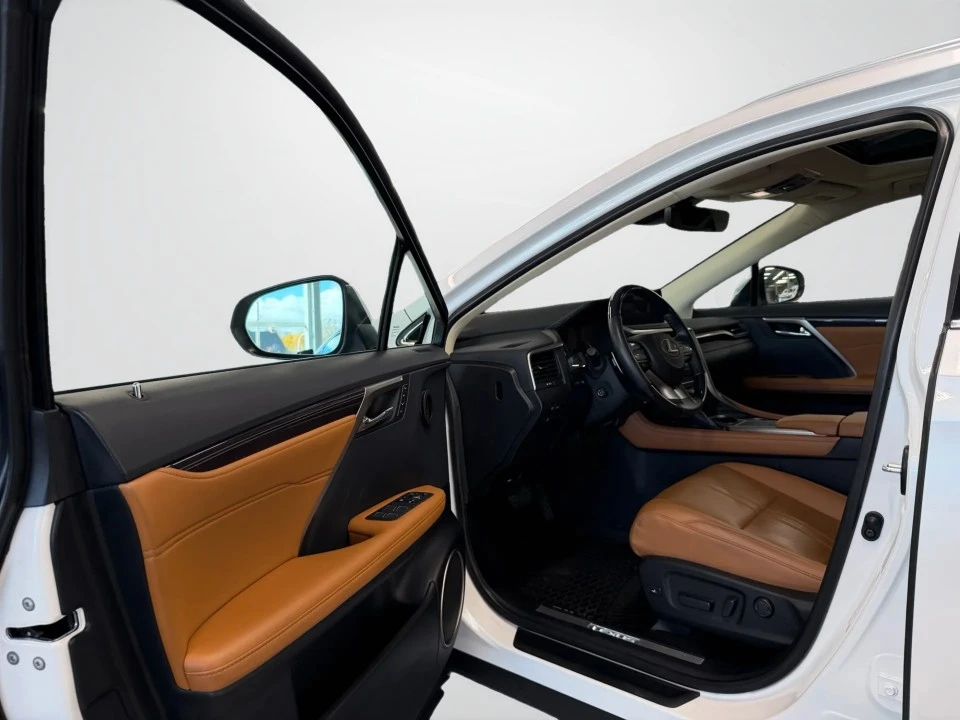 2022 Lexus RX 4th Gen - Image 13 of 14