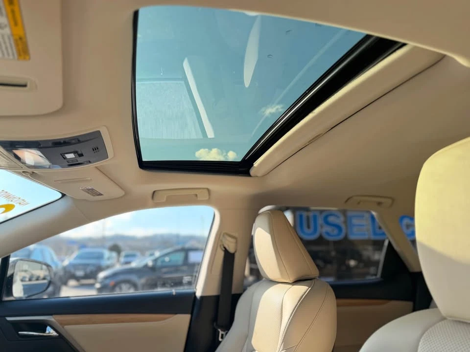 2022 Lexus RX 4th Gen - Image 10 of 16