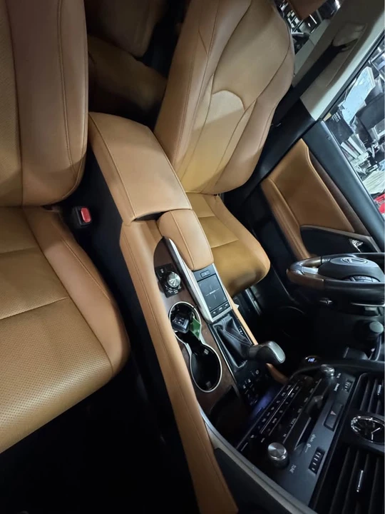 2022 Lexus RX 4th Gen - Image 8 of 12