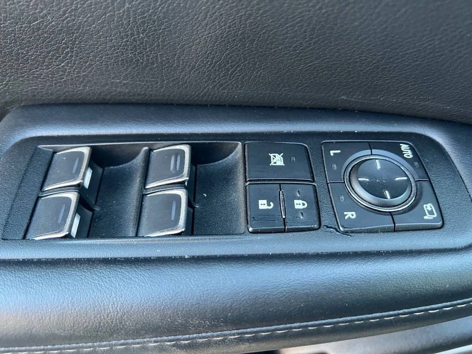 2022 Lexus RX 4th Gen - Image 12 of 20
