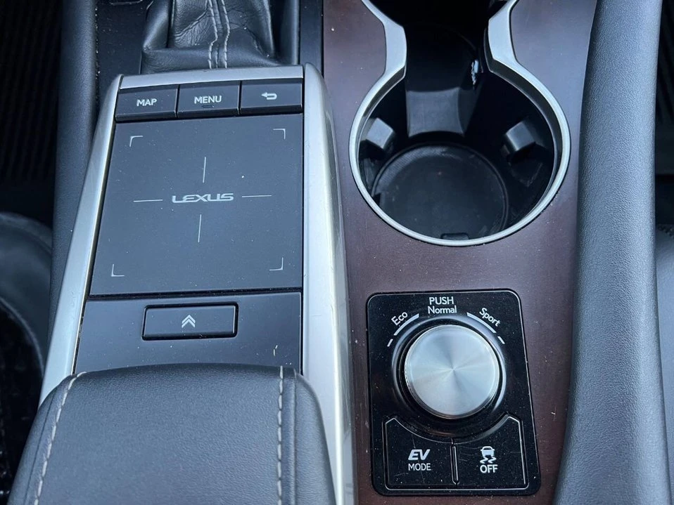2022 Lexus RX 4th Gen - Image 19 of 20
