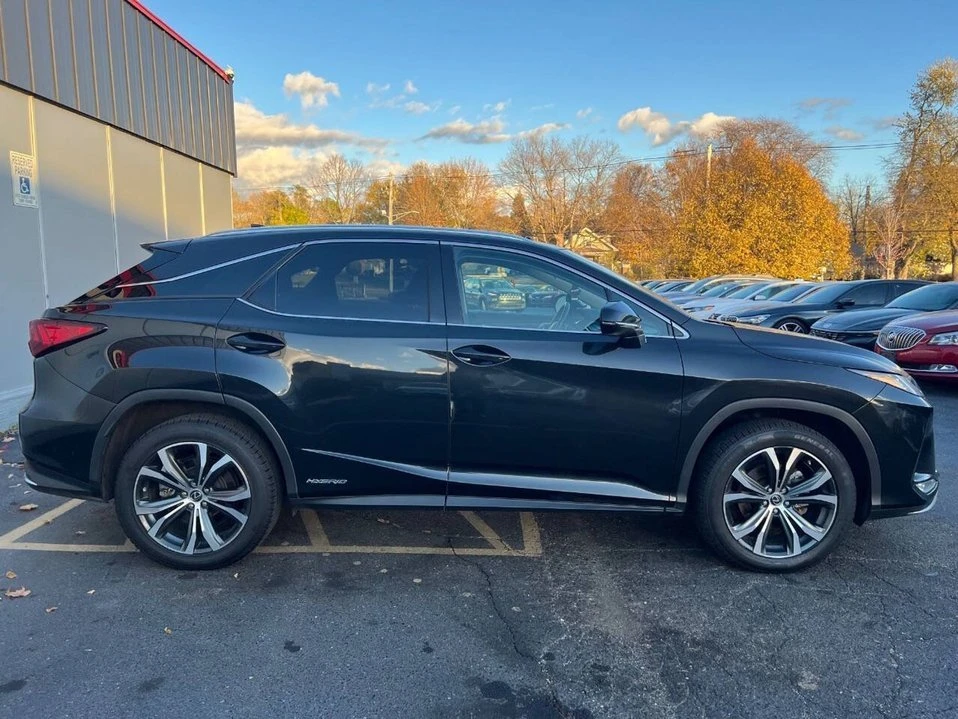 2022 Lexus RX 4th Gen - Image 8 of 20