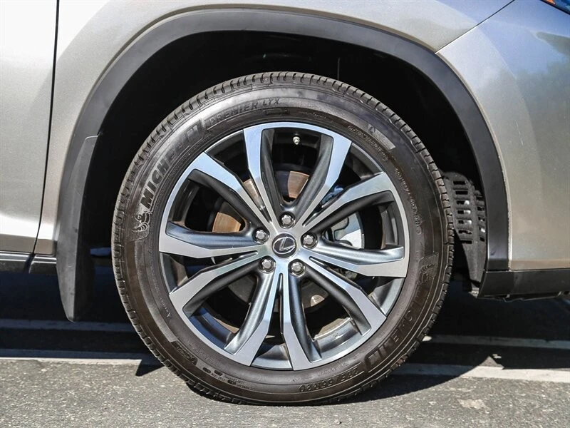 2022 Lexus RX 4th Gen - Image 13 of 21