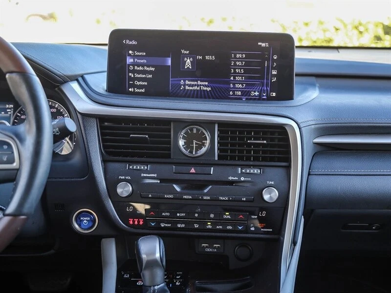 2022 Lexus RX 4th Gen - Image 16 of 21