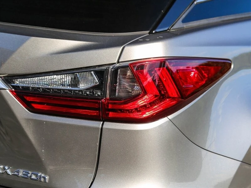 2022 Lexus RX 4th Gen - Image 11 of 21